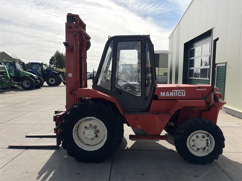 Manitou M 426 CP ruwterreinheftruck