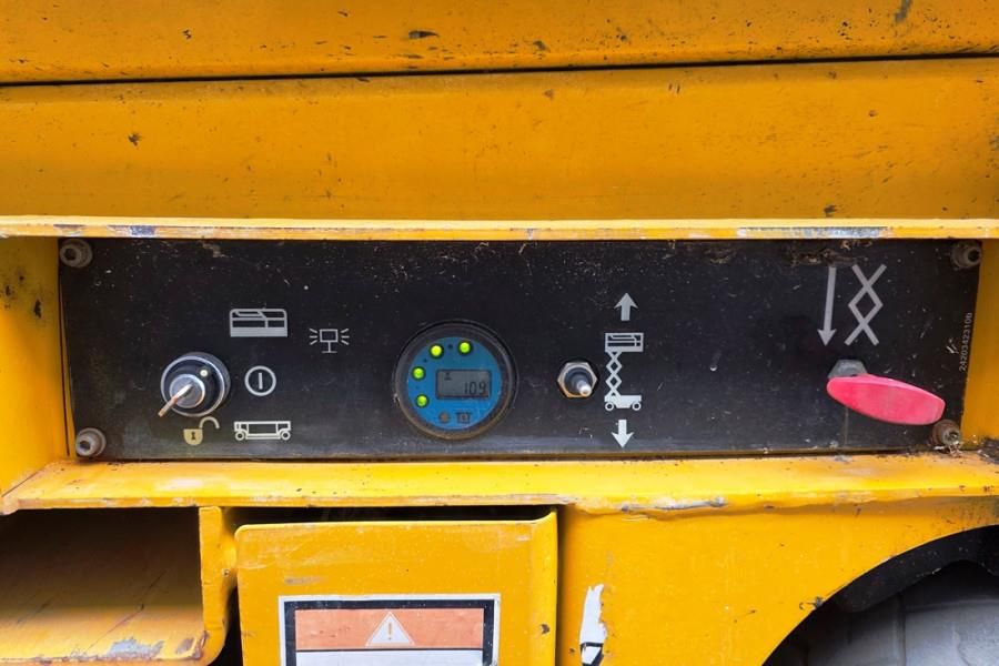 Haulotte Compact 8 Electric, 8.2m Working Height, 350kg Cap