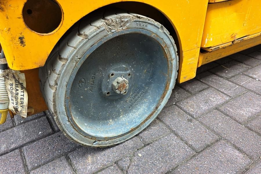 Haulotte Compact 8 Electric, Batteries 10-2024, 8.2m Workin