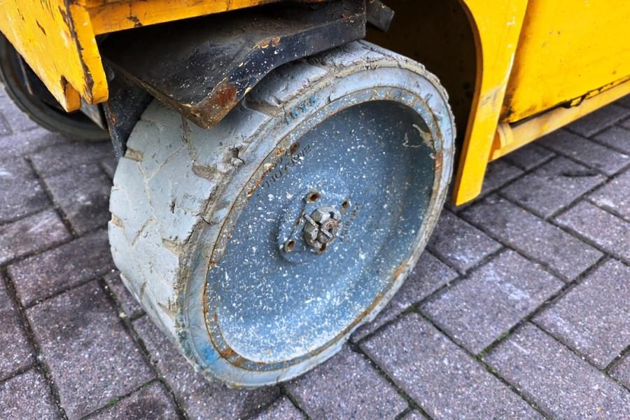 Haulotte Compact 8 Electric, Batteries 10-2024, 8.2m Workin