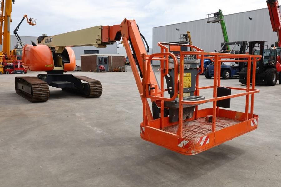 JLG 660SJC Diesel, Steel Tracks, 20m Working Height, 1