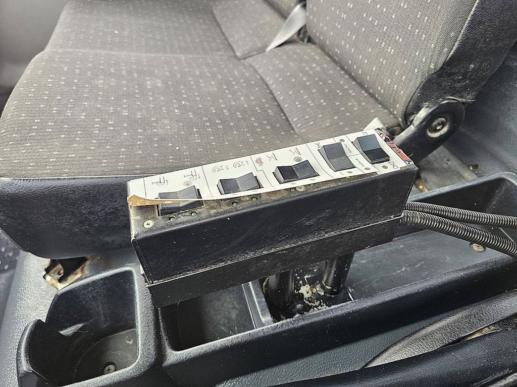 FUSO CANTER 9C18 hiab 8t hooklift