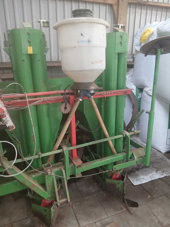 Hassia Hassia pootmachine 4 rij