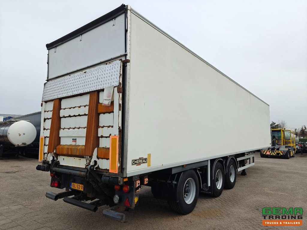 Schmitz TKS24 3-Axle BPW - Chereau Insulated Body - Lift/Steering Axle - Disc Brakes - Tail Lift 2000KG