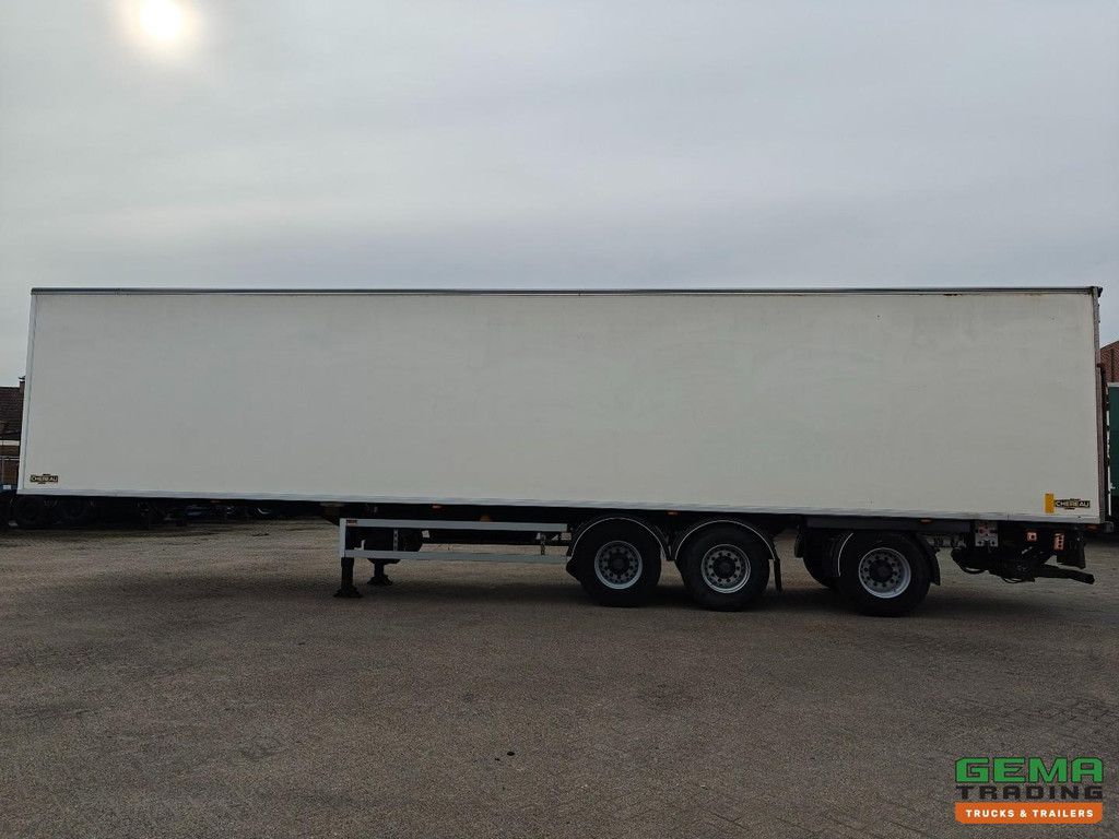 Schmitz TKS24 3-Axle BPW - Chereau Insulated Body - Lift/Steering Axle - Disc Brakes - Tail Lift 2000KG