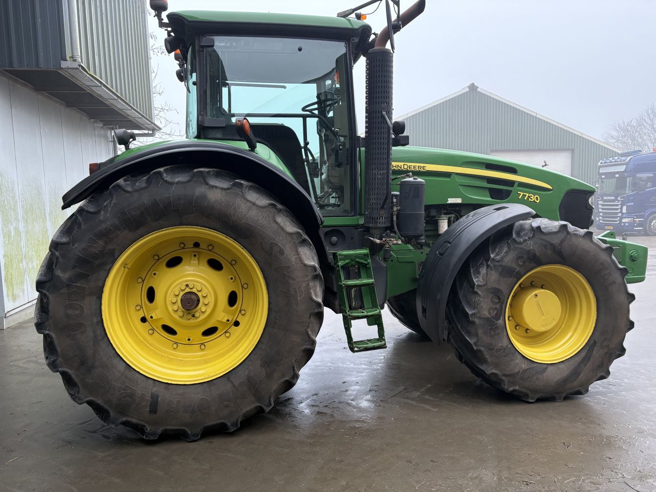 John deere 7730