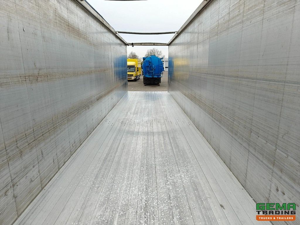 Knapen K100 92 m³ Laufboden – Verzinktes Fahrgestell – 10 mm Boden – Fernbedienung – 3-Achs-BPW-Scheibenbremsen – TÜV bis 12/2026