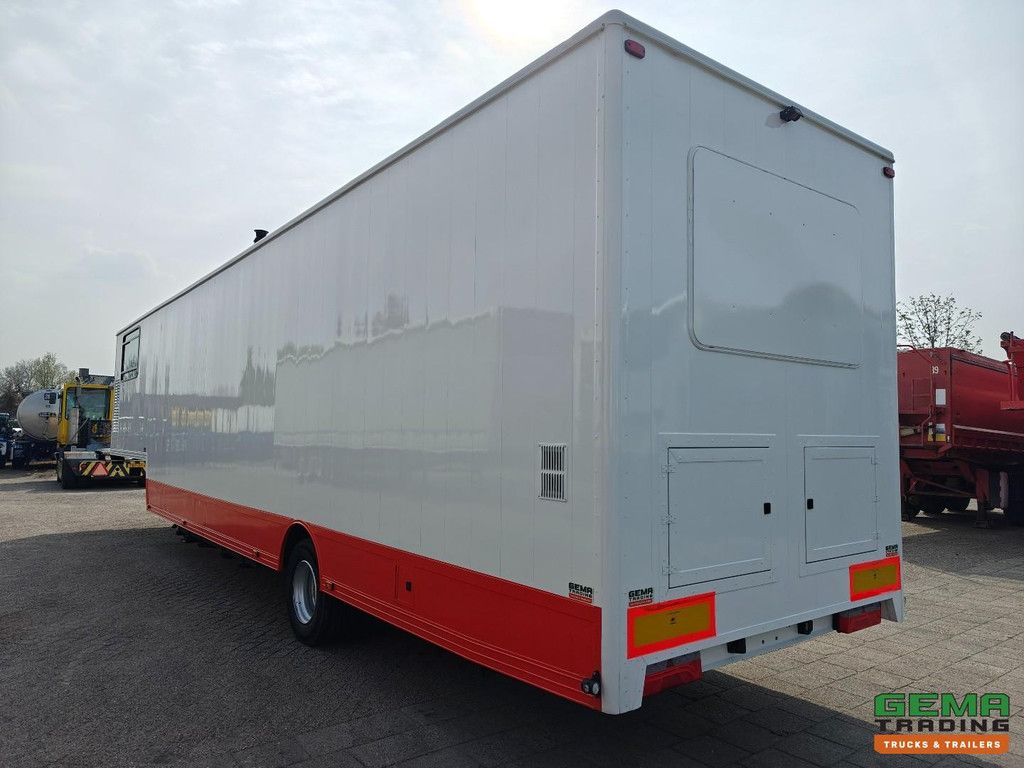Pacton 11 T-S 1-achsiger BPW-Anhänger – Wohnmobil/Camper/Motorsportanhänger – Klimaanlage – Generator – Toilette – Werkstatt – Solaranlage – frisch lackiert