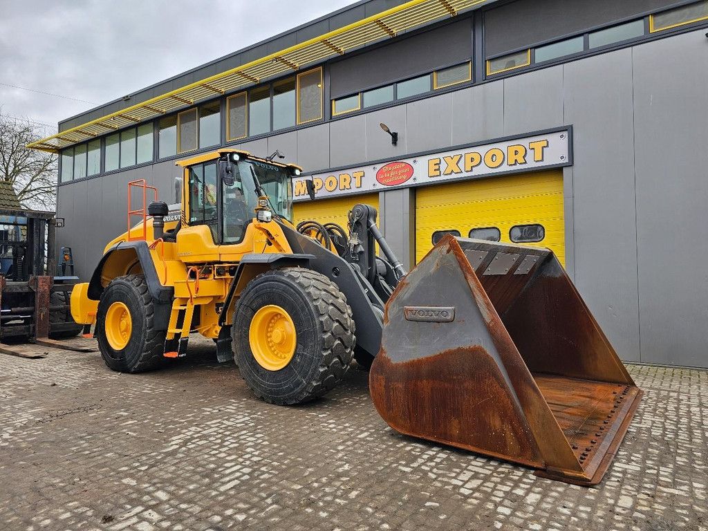 Volvo L180H WE1563