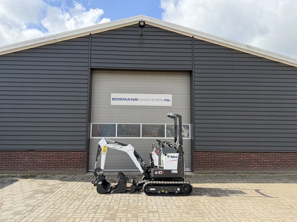 Bobcat E10 z minigraver NIEUW SLOOP / SORTEER functie hydraulische wissel + 3 bakken