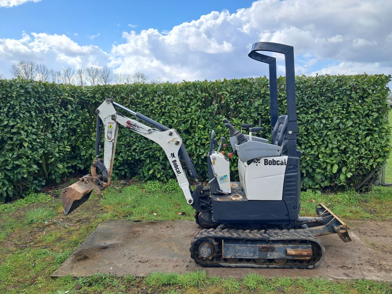 Minigraver Bobcat E10 / Minikraan / Graafmachine/ Kubota