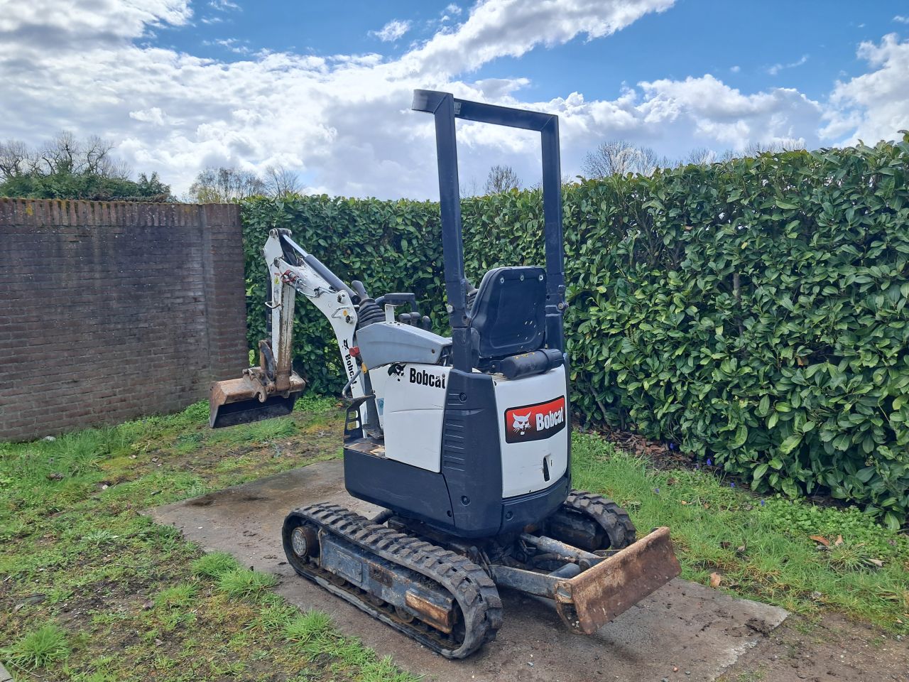 Minigraver Bobcat E10 / Minikraan / Graafmachine/ Kubota