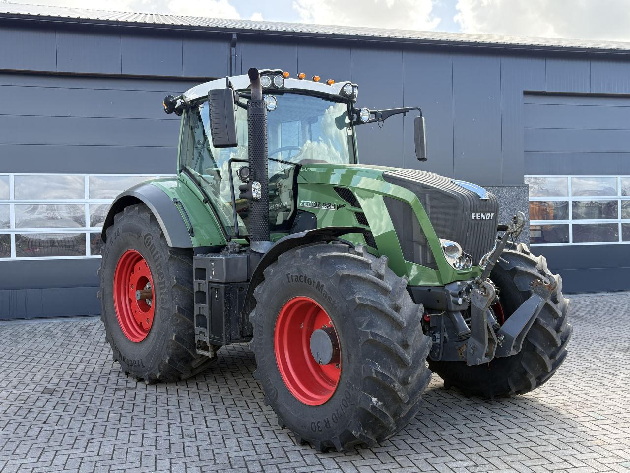 Fendt 824 profiplus scr