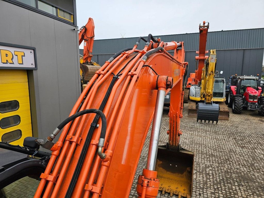 Hitachi ZX220LC Mitsubishi 6-Zylinder WE1580