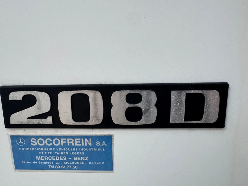 Mercedes-Benz 200-serie **208D-FRENCH ORIGINE**