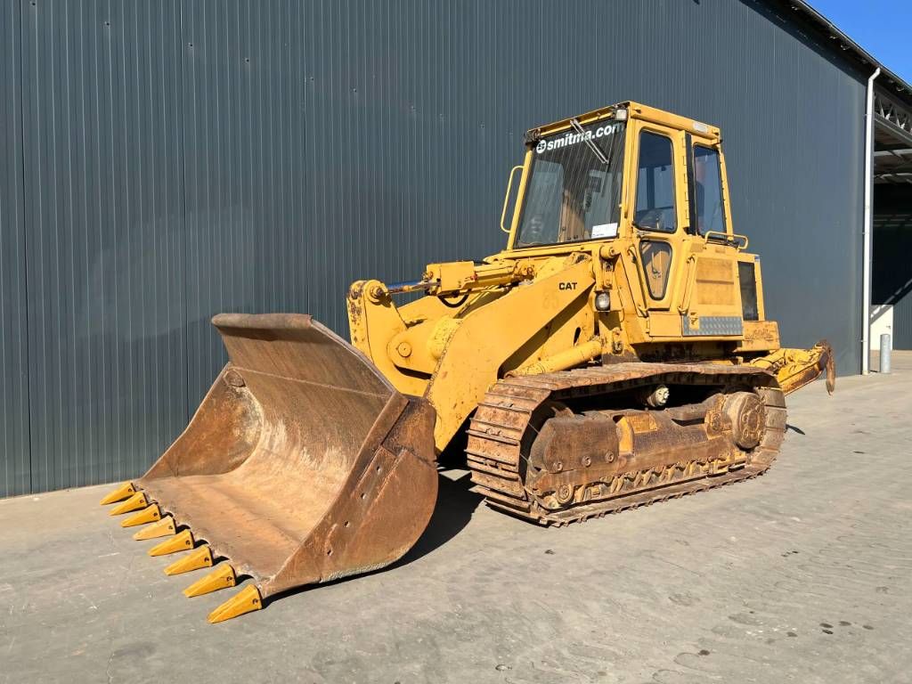 CAT 953 - Ripper