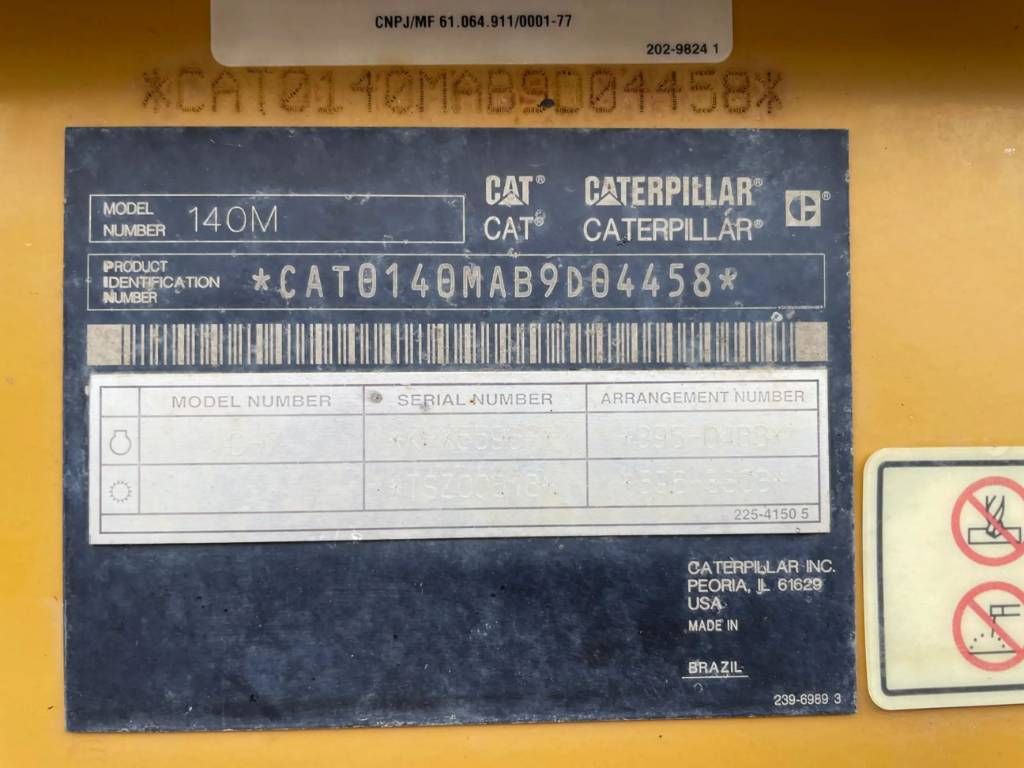CAT 140M