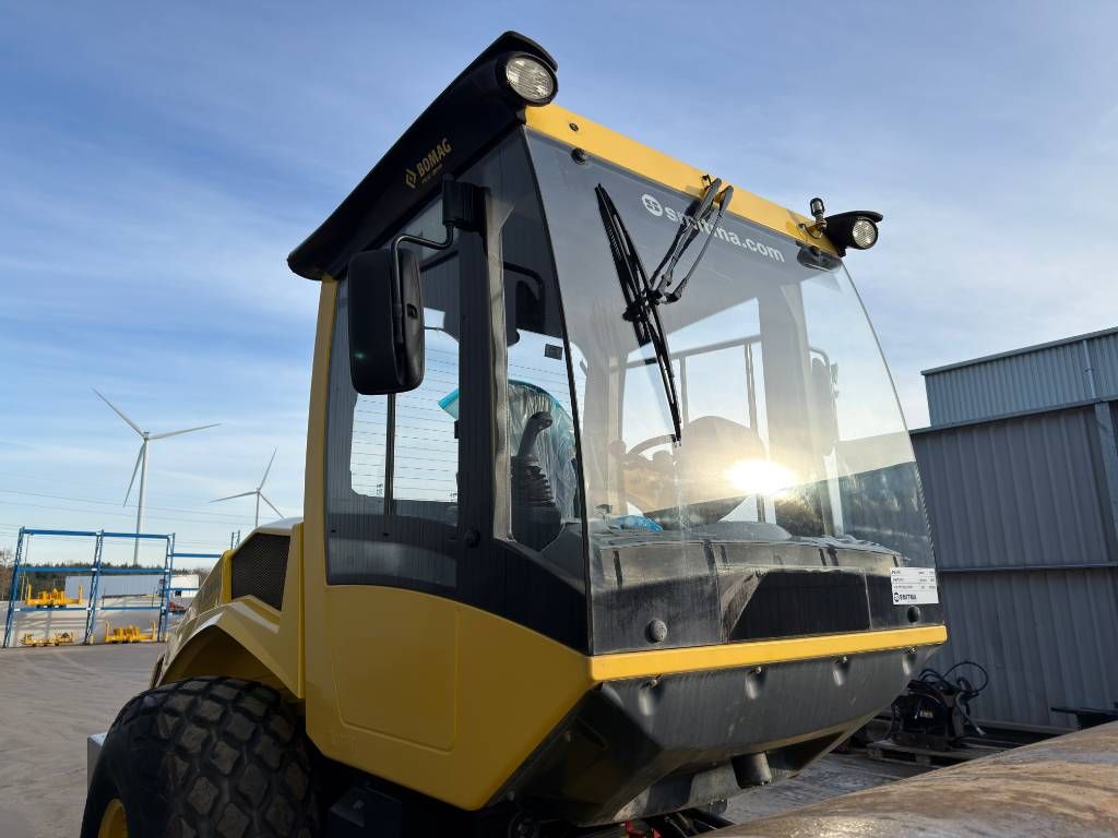 Bomag BW213D-5