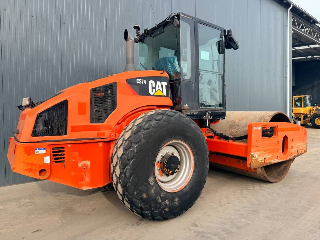 CAT CS74