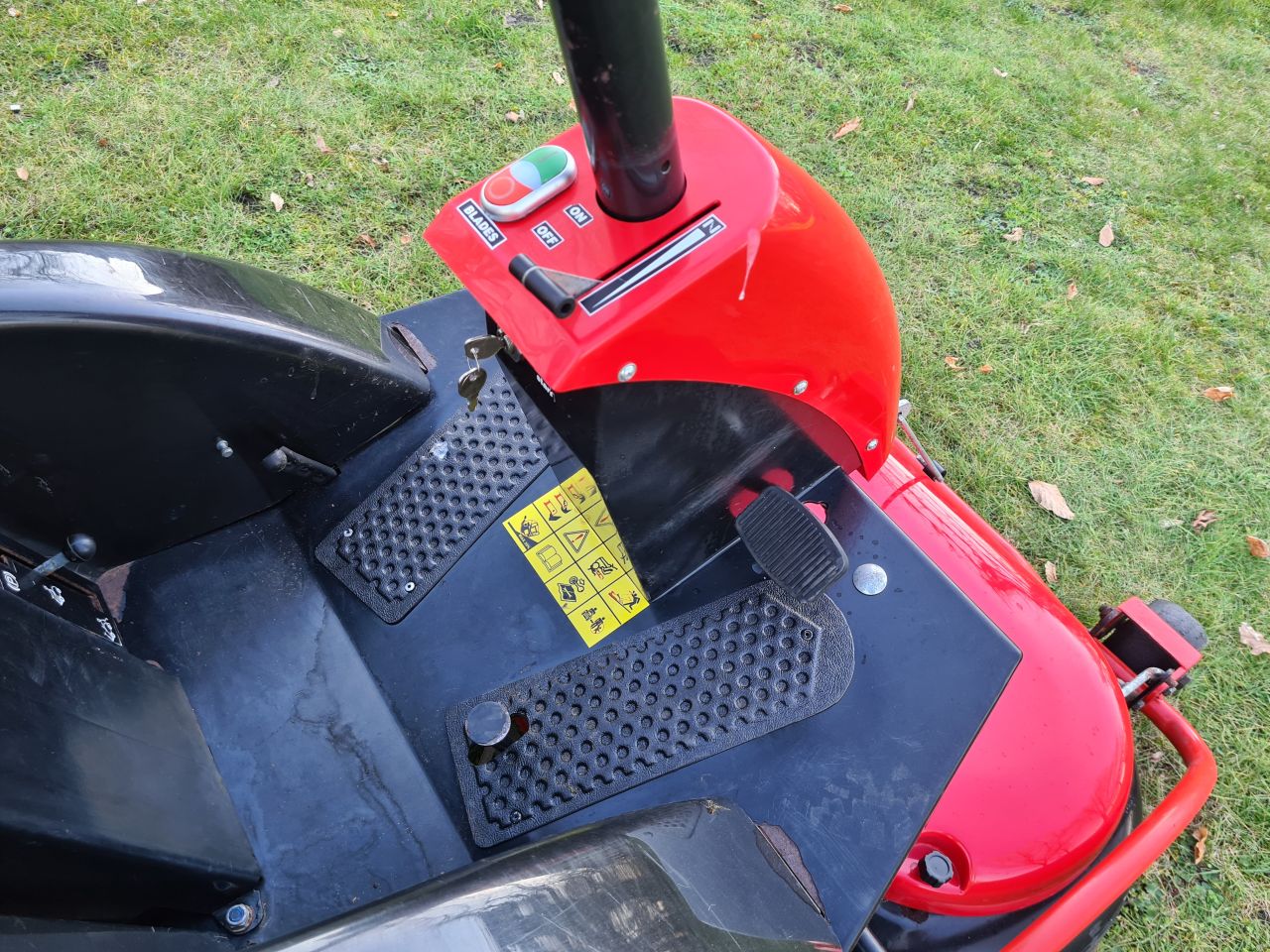 GTM 1350 frontmaaier mulch mulchmaaier zitmaaier hydrostaat