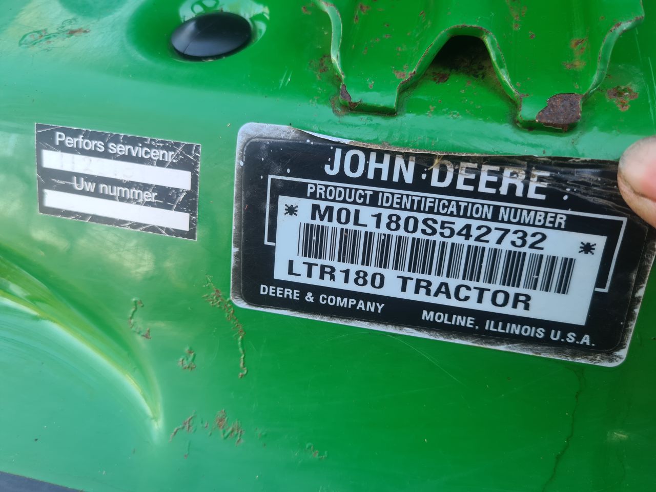 John Deere LTR 180 zitmaaier met opvangbak 2 cilinder Kawasaki.