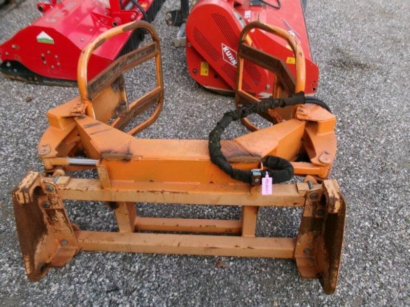 Hauer Rundballenzange 919