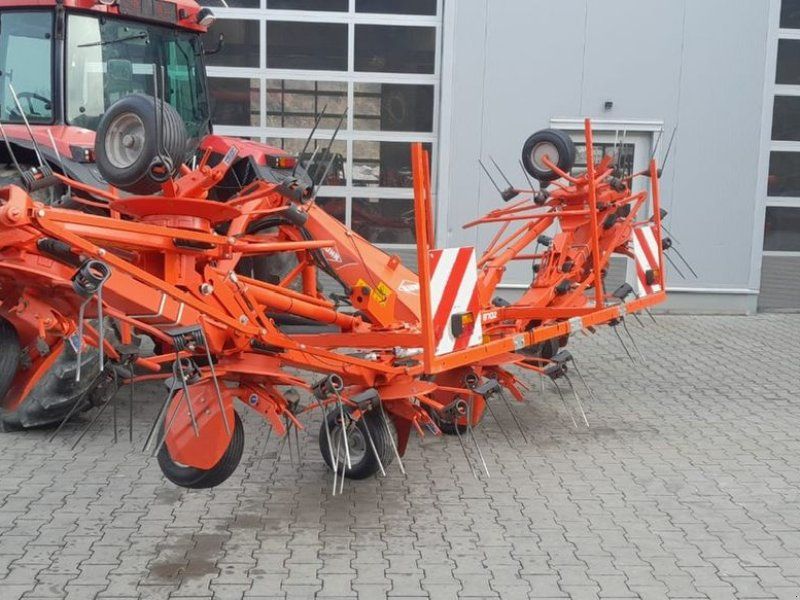 Kuhn GF 8702