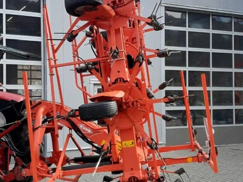 Kuhn GF 8702