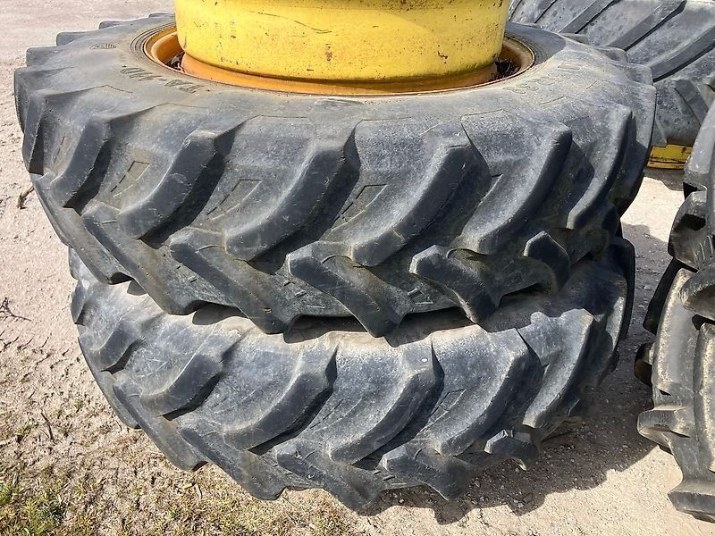 Zwillingsräder 420/85R38 an 34 Zoll Hauptrad