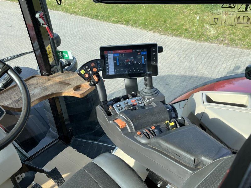 Massey Ferguson 8740S