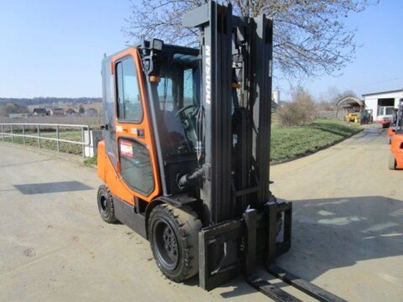 Doosan D35C-5 Tripl-FH 4,9m + Seitenschieber