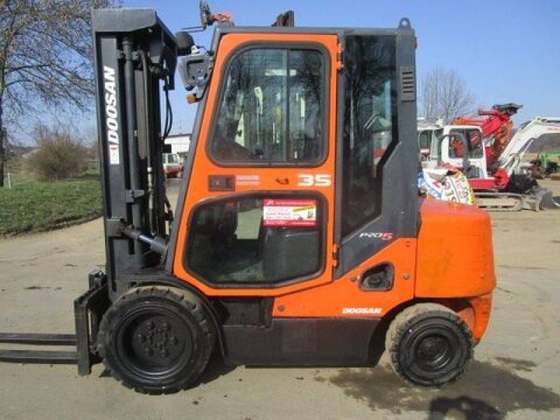 Doosan D35C-5 Tripl-FH 4,9m + Seitenschieber