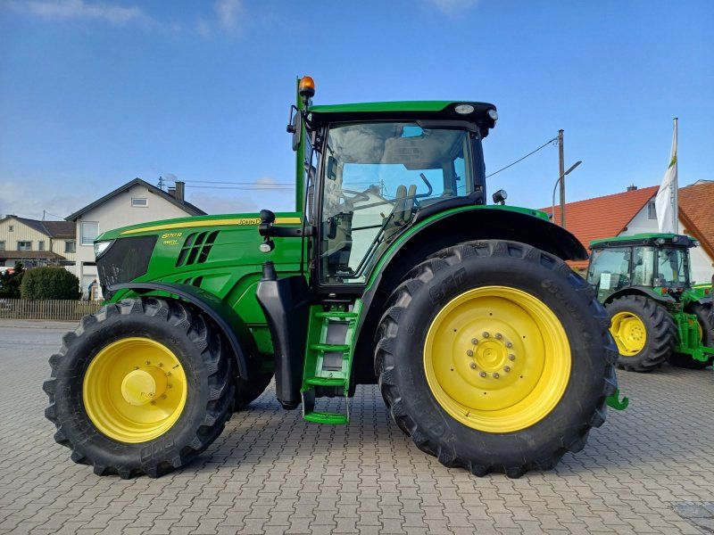 John Deere 6170R