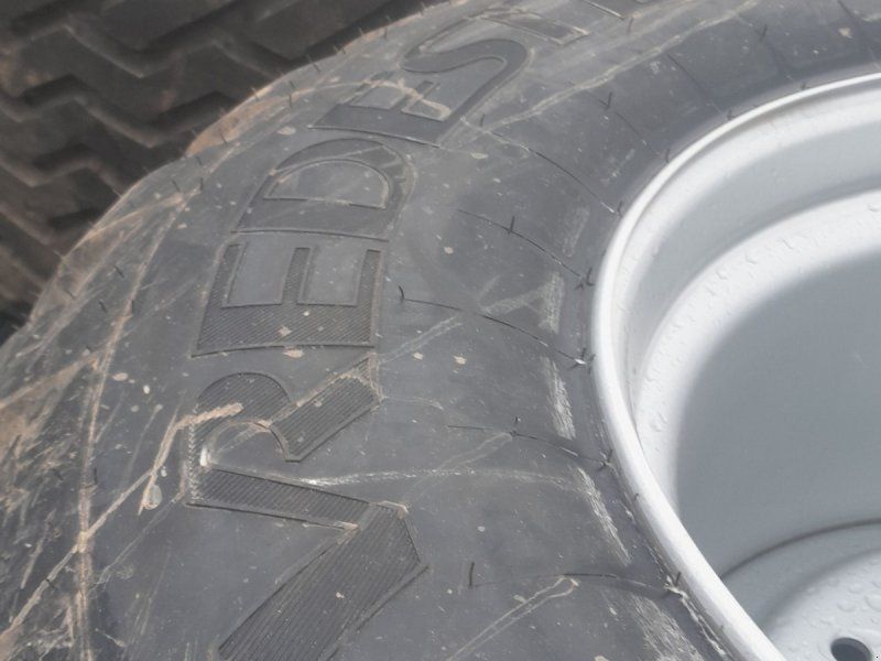 Vredestein 800/45 R26.5