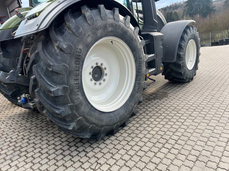 Valtra Q 305 Vorführschlepper