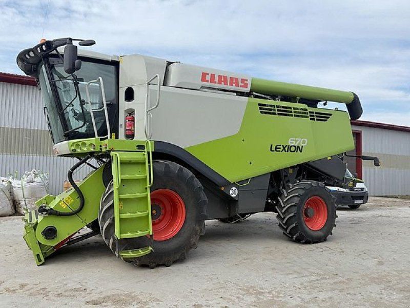 Claas LION 670 4WD, V770