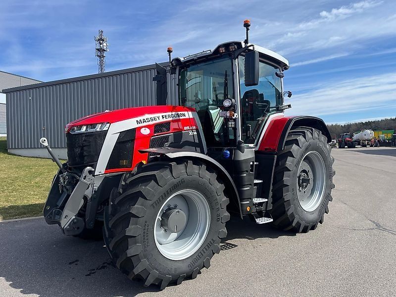 Massey Ferguson 8S305 Xtra Exclusive