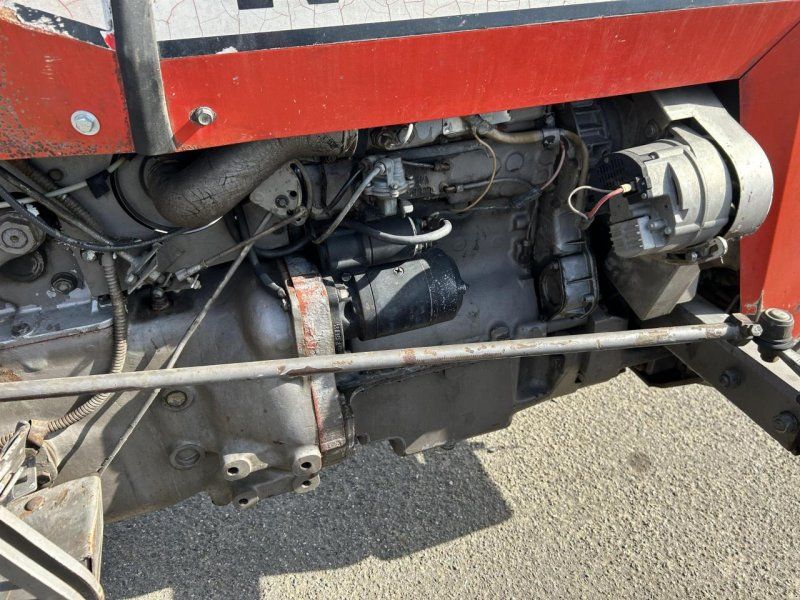 Massey Ferguson 235