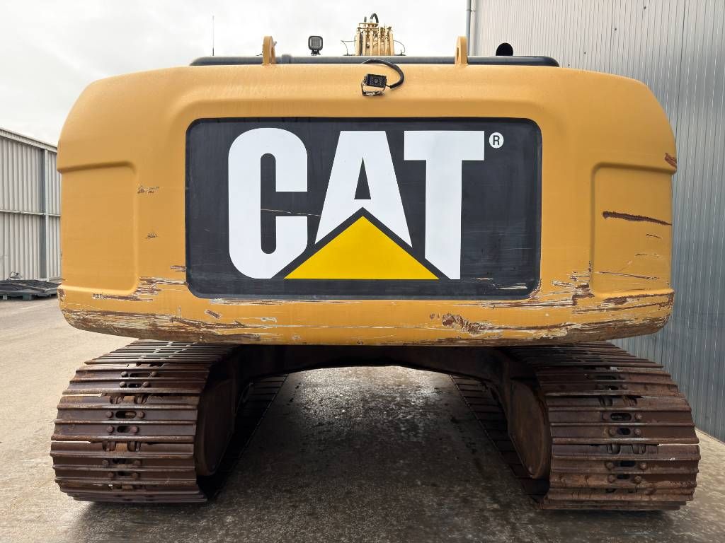 CAT 320D L