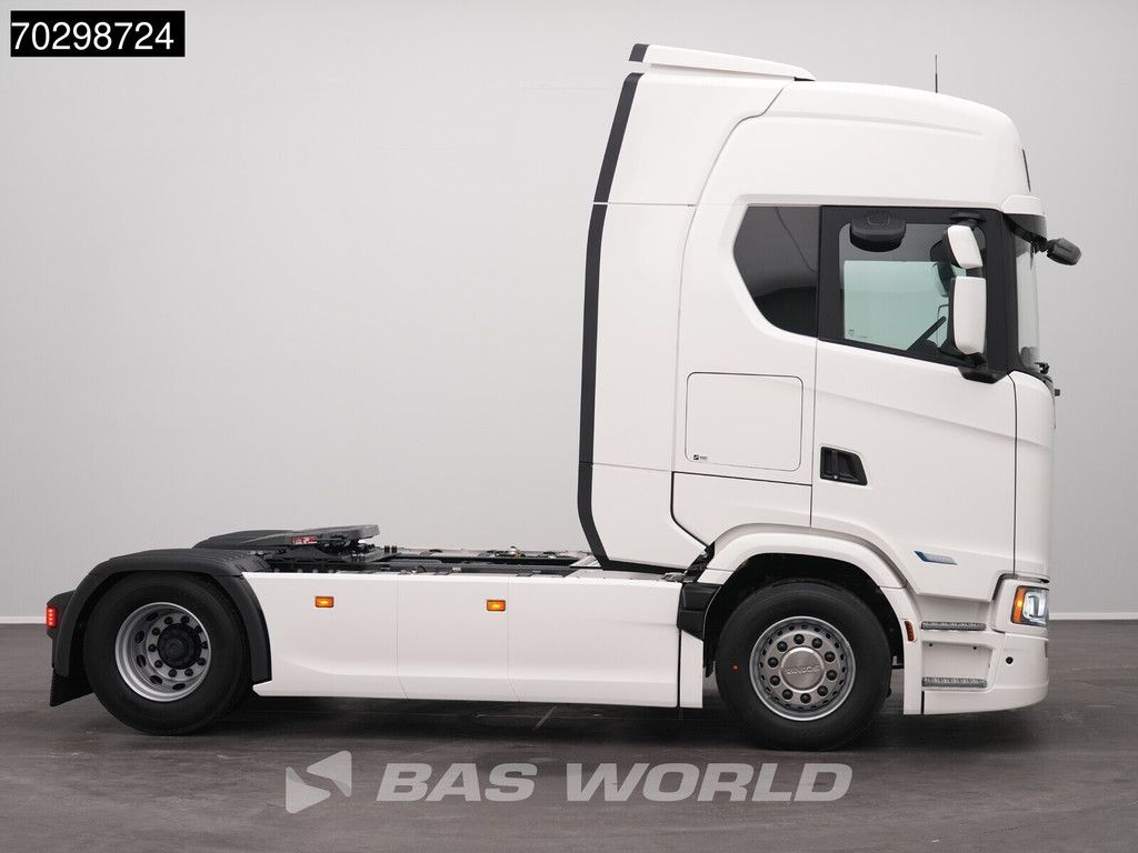 Scania S560 4X2 NEW! Retarder Full-Air 2xTanks Leder Standklima Navi ACC LED VECTO 3