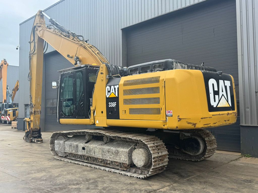 Caterpillar 336FL Tracked material handler
