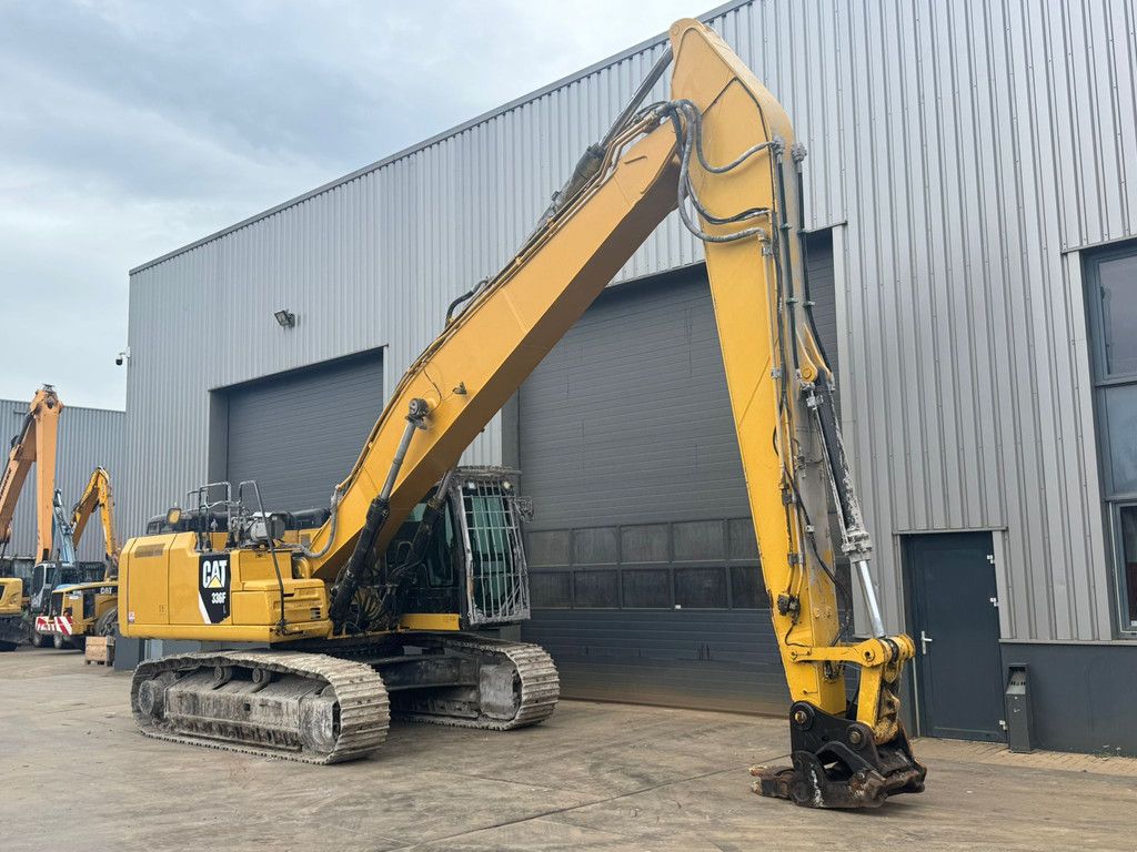 Caterpillar 336FL Tracked material handler