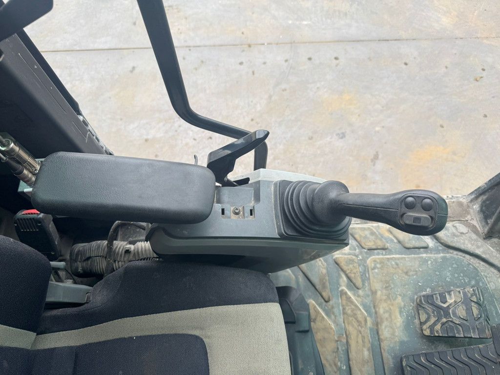 Caterpillar 336FL Tracked material handler