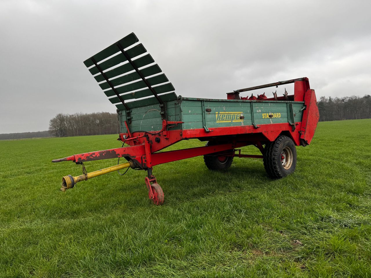 Kemper E25 Standard Meststrooier Mestverspreider met aftakas