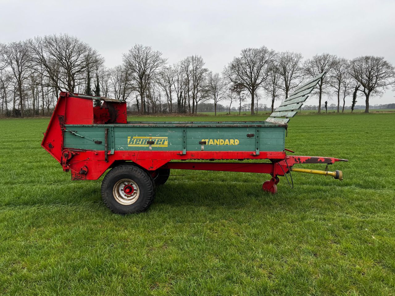 Kemper E25 Standard Meststrooier Mestverspreider met aftakas