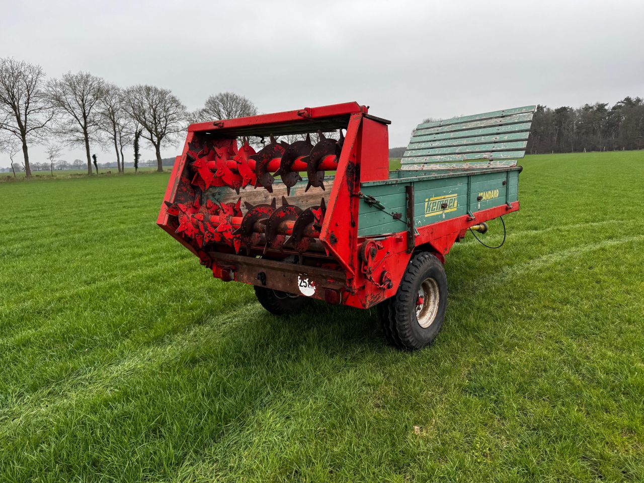 Kemper E25 Standard Meststrooier Mestverspreider met aftakas