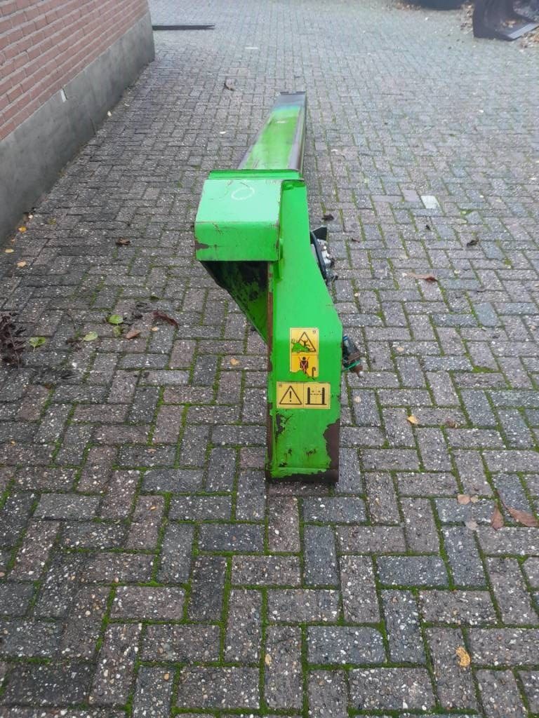 Manitou Merlo Bobcat Liebherr grondbak mast werktuigen