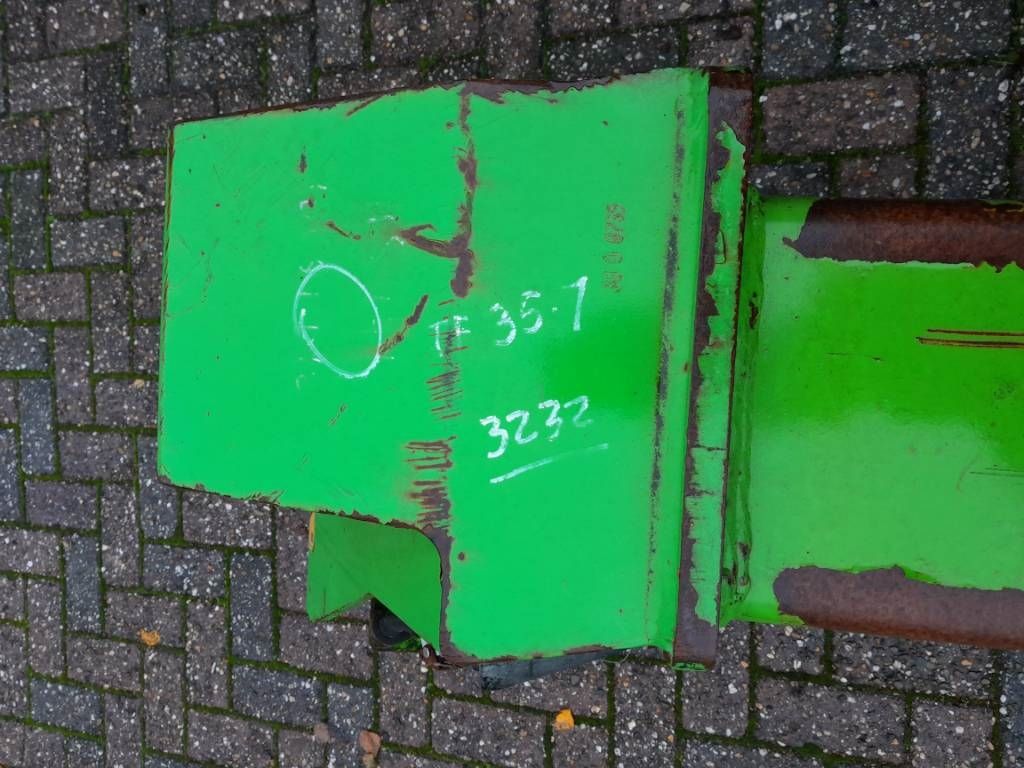 Manitou Merlo Bobcat Liebherr grondbak mast werktuigen