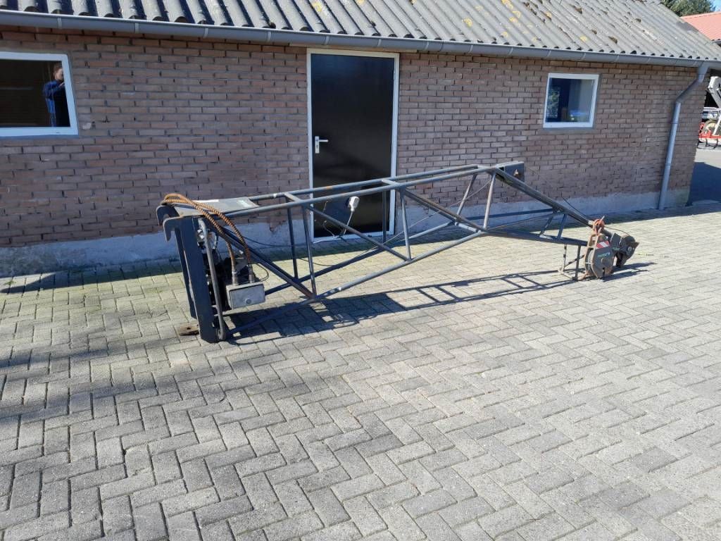 Merlo lier A 1320B winch 900KG ZM3