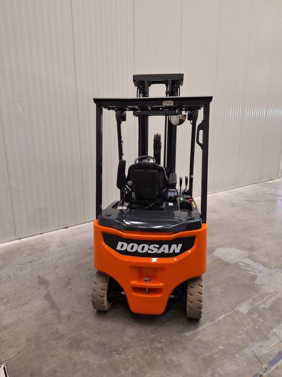 DOOSAN B16X-7